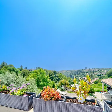 Вилла Maison Nicoise Vue Degagee Avec Jacuzzi Privatif Ницца