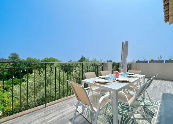 빌라 Maison Nicoise Vue Degagee Avec Jacuzzi Privatif 니스